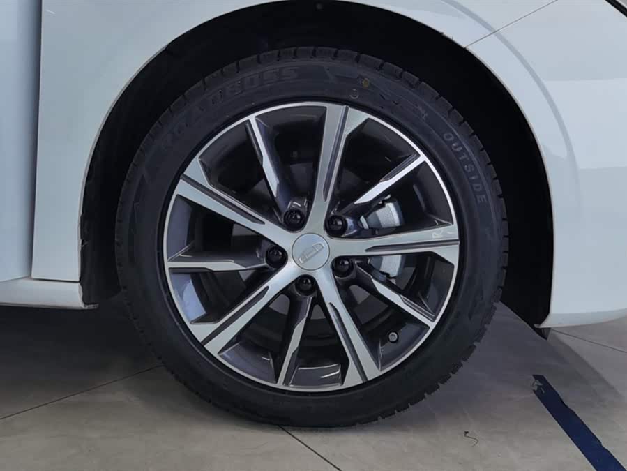 GEELY Emgrand 2023 car image #7