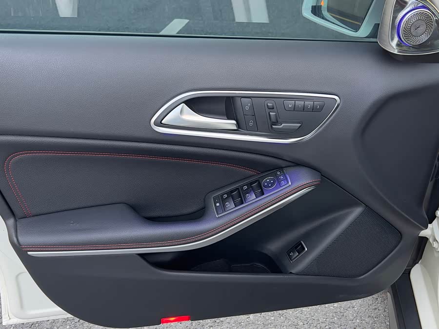 Mercedes-Benz GLA AMG 2016 صورة سيارة #7