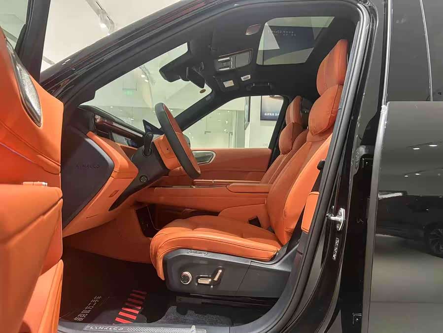 Lynk & Co 900 2025 car image #7