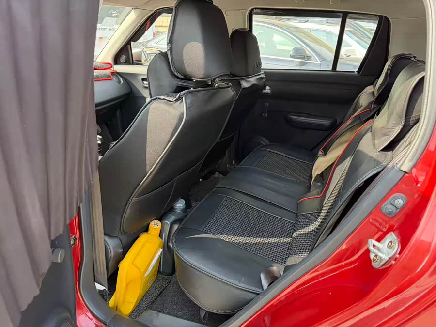 铃木 雨燕 2012 汽车图片 #7