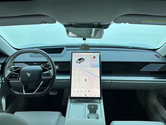 哪吒汽车 哪吒S猎装 2025 汽车图片 #7