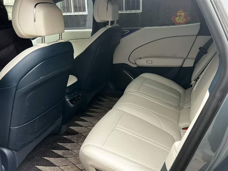 极氪 极氪007 2024 汽车图片 #7