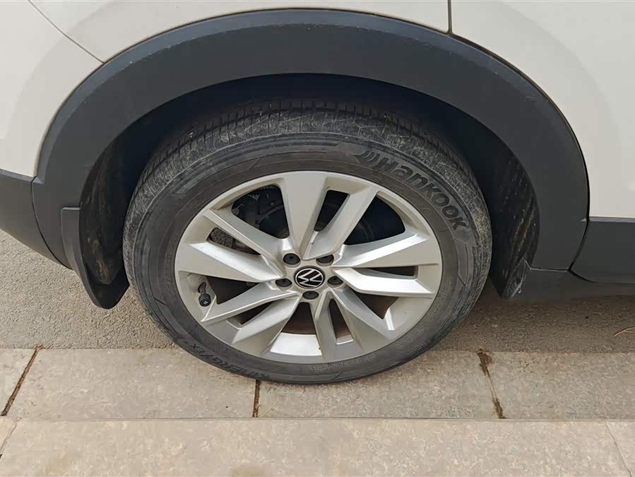 Volkswagen T-Cross 2021 car image #7