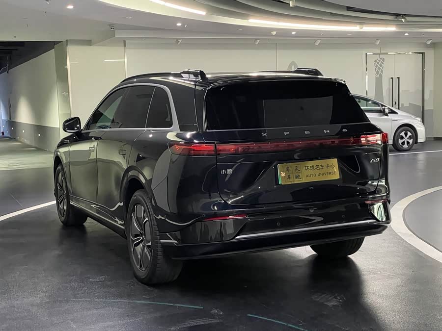 Xpeng G9 2024 car image #7