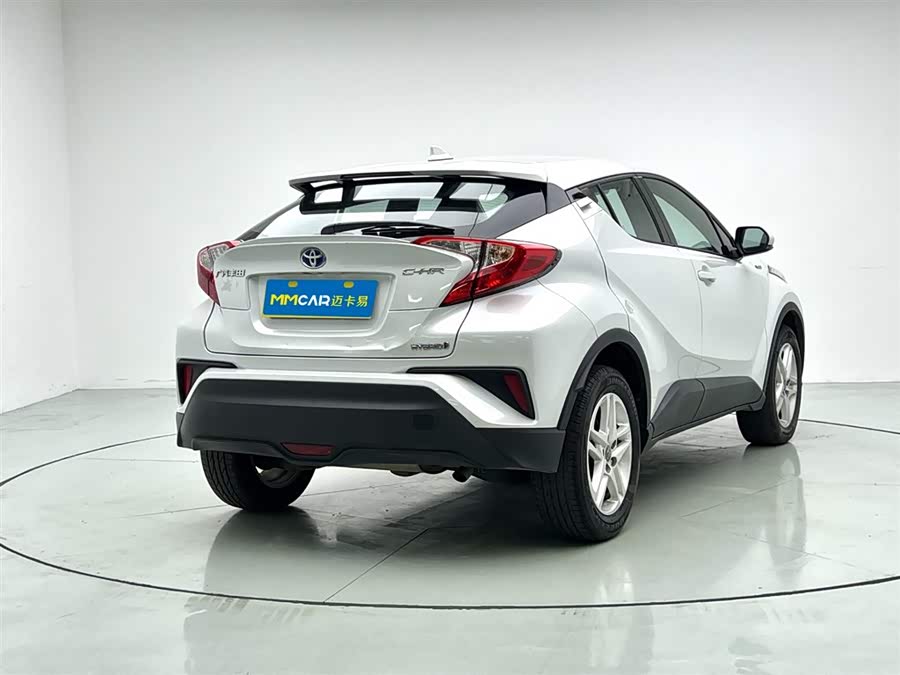 Toyota C-HR 2023 immagine di auto #7