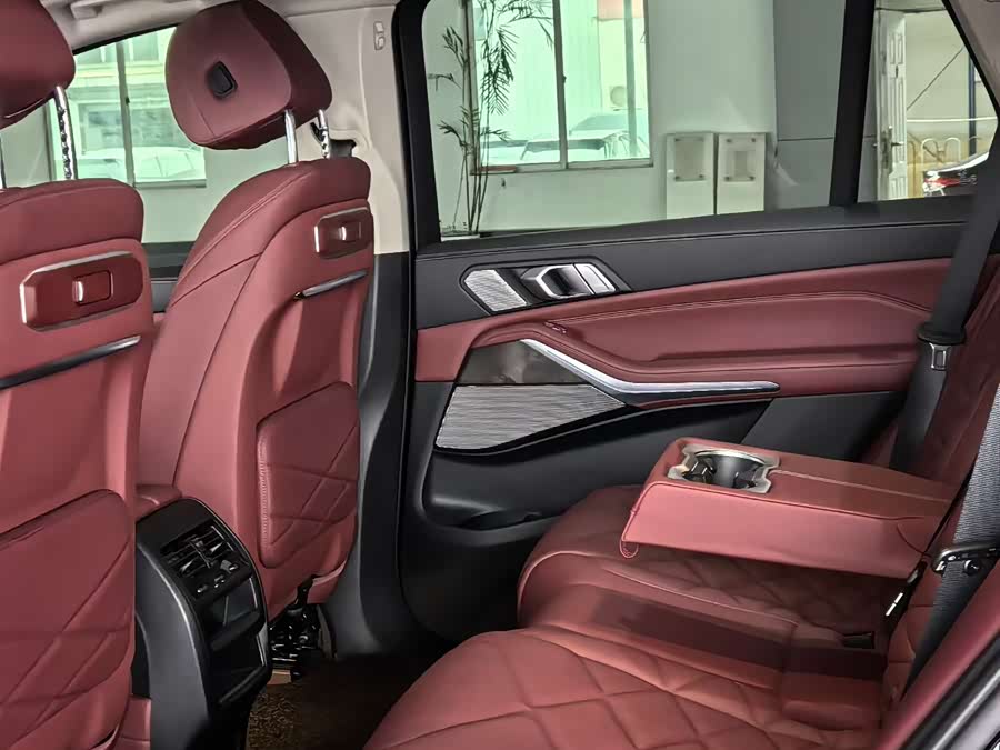 BMW X5 2024 image de voiture #7