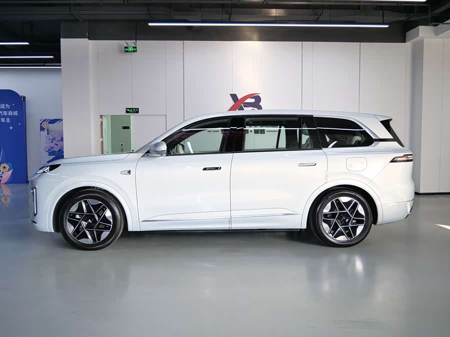 Deepal S09 2025 imagen de coche #7