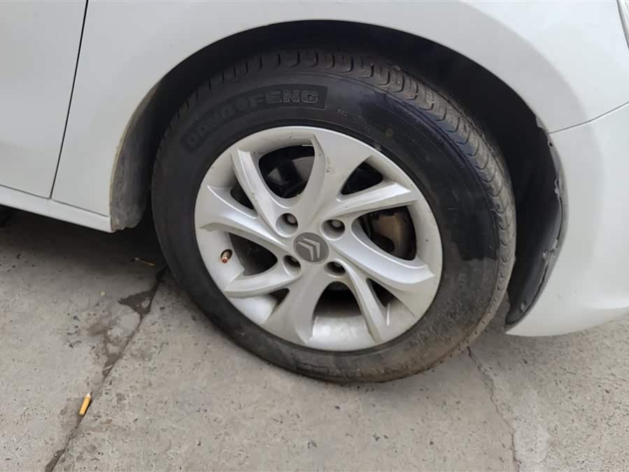 Citroen C-Elysée 2015 imagem de carro #7