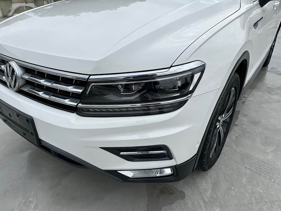 Volkswagen Tiguan L 2017 car image #7