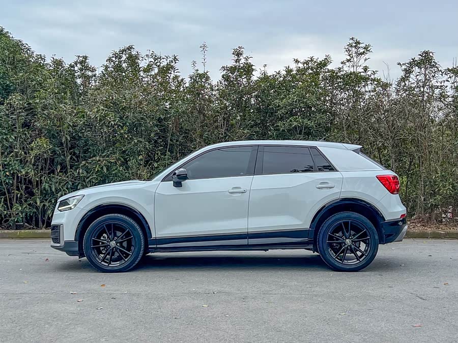 Audi Q2L 2021 #7 Audi Q2L 2021 car image #7