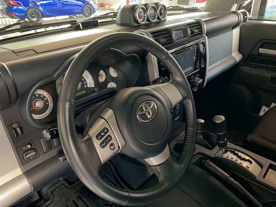 Toyota FJ Cruiser 2009 immagine di auto #7