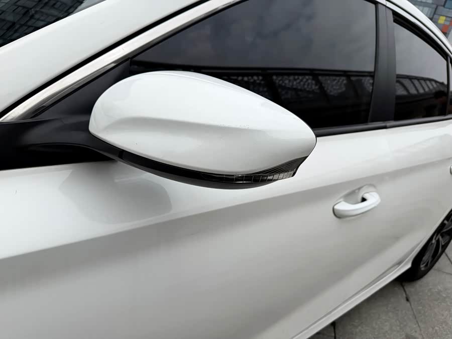 MG 5 2024 car image #7