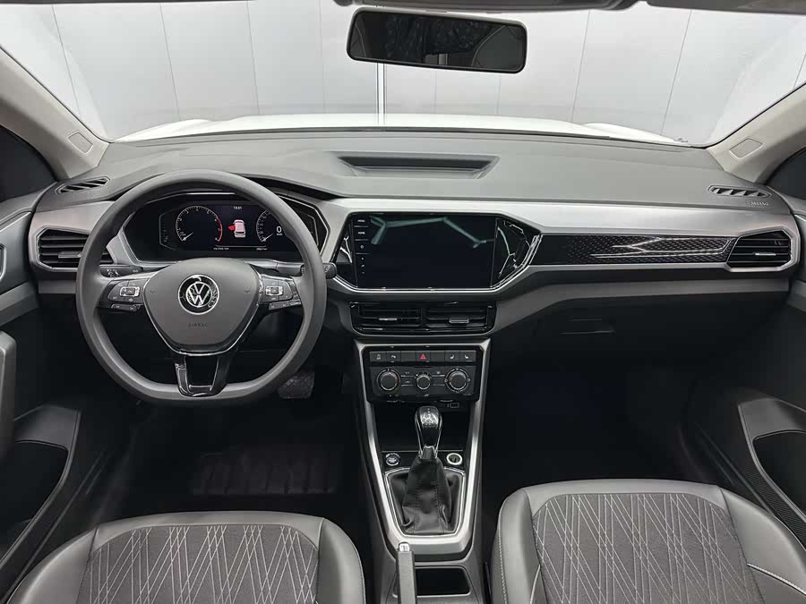 Volkswagen T-Cross 2021 #7 Volkswagen T-Cross 2021 car image #7