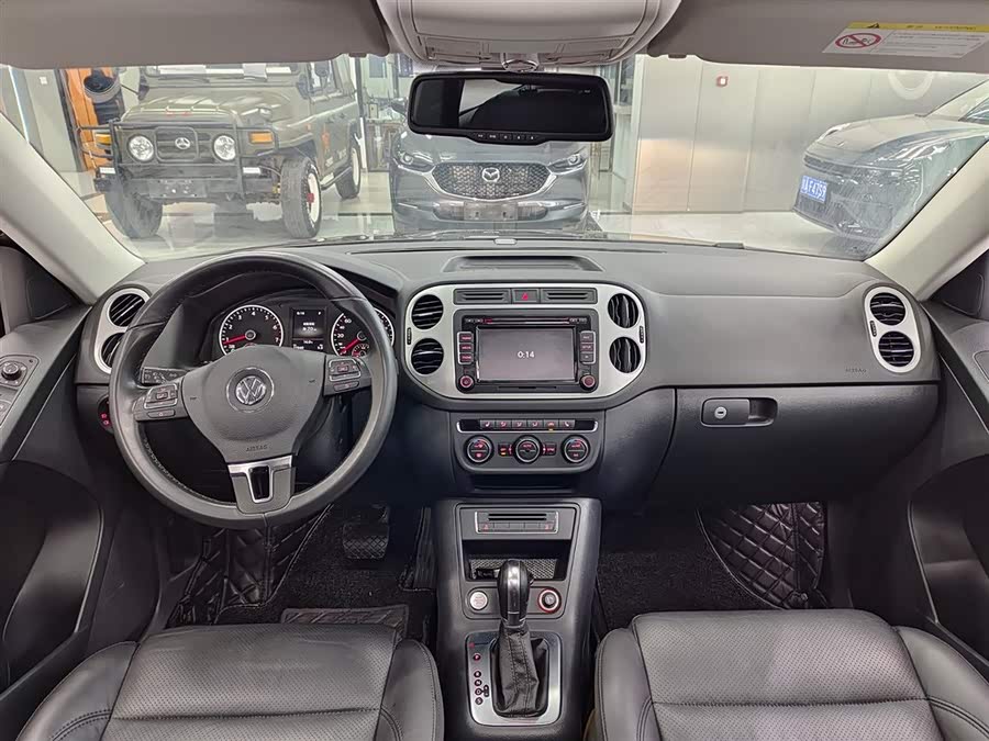 Volkswagen Tiguan 2015 car image #7