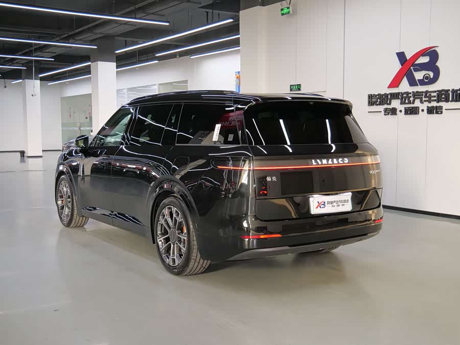Lynk & Co 900 2025 #7 Lynk & Co 900 2025 car image #7