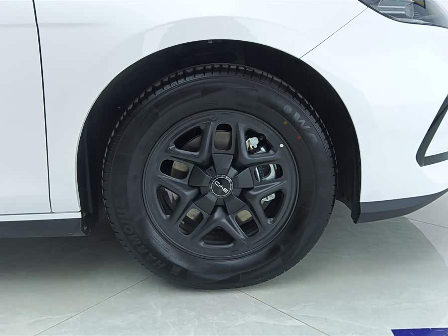 BYD Seal 05 DM-i 2025 immagine di auto #7