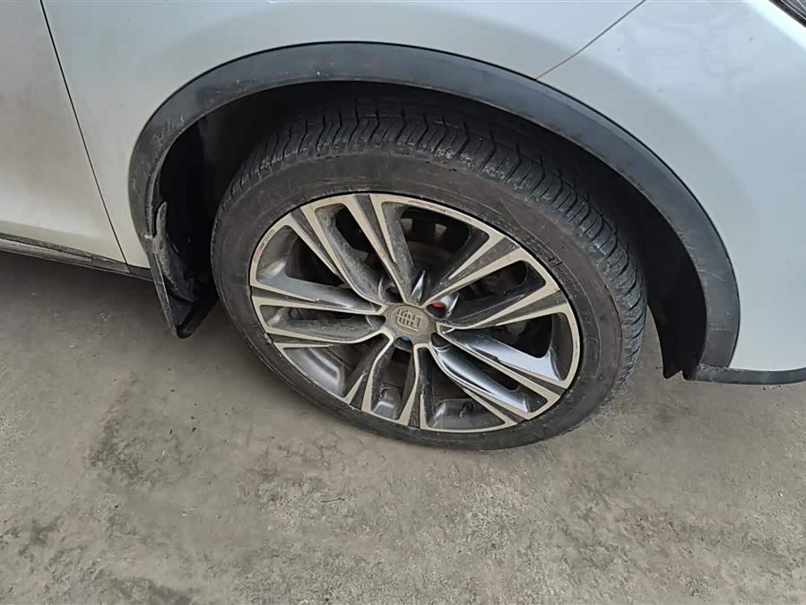 BYD Tang 2018 صورة سيارة #7