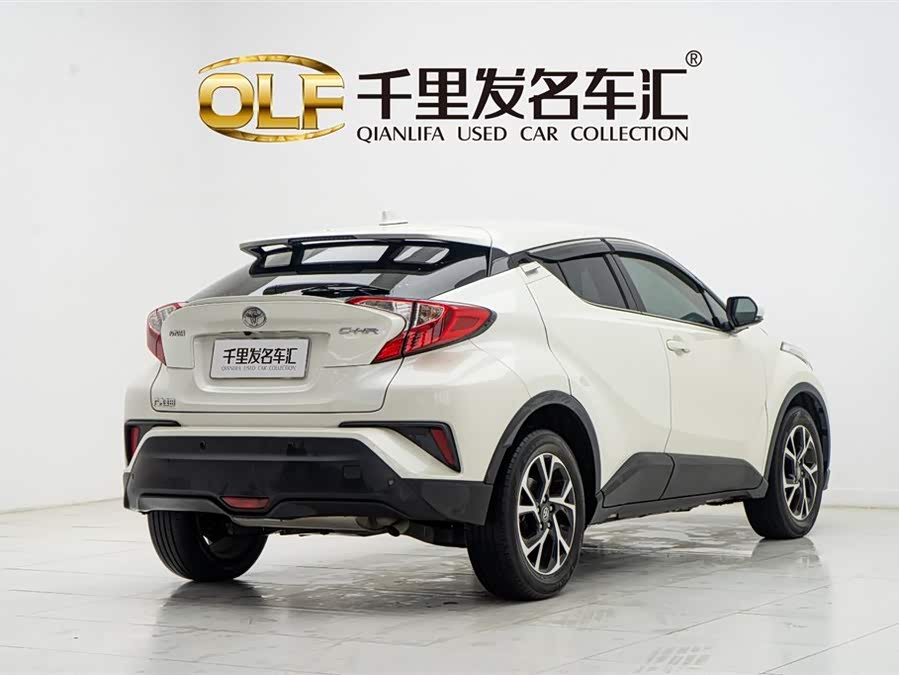Toyota C-HR 2021 car image #7
