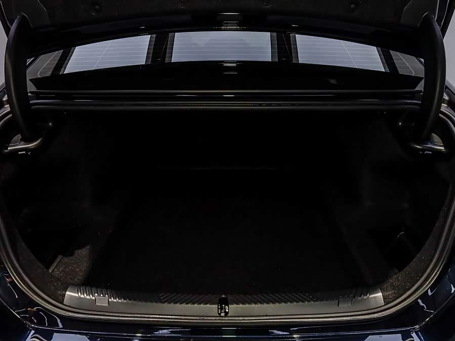 BMW 5 Series 2025 car image #7