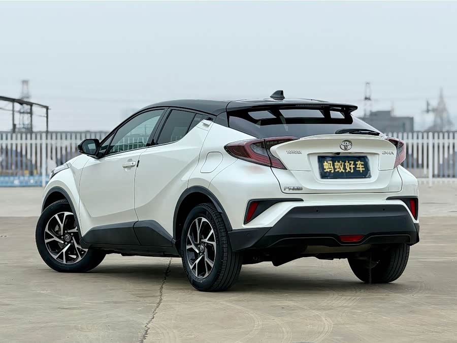 Toyota C-HR 2018 #7 Toyota C-HR 2018 car image #7