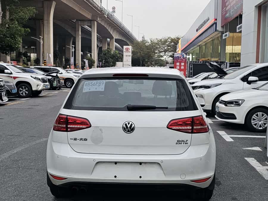 Volkswagen Golf 2016 car image #7