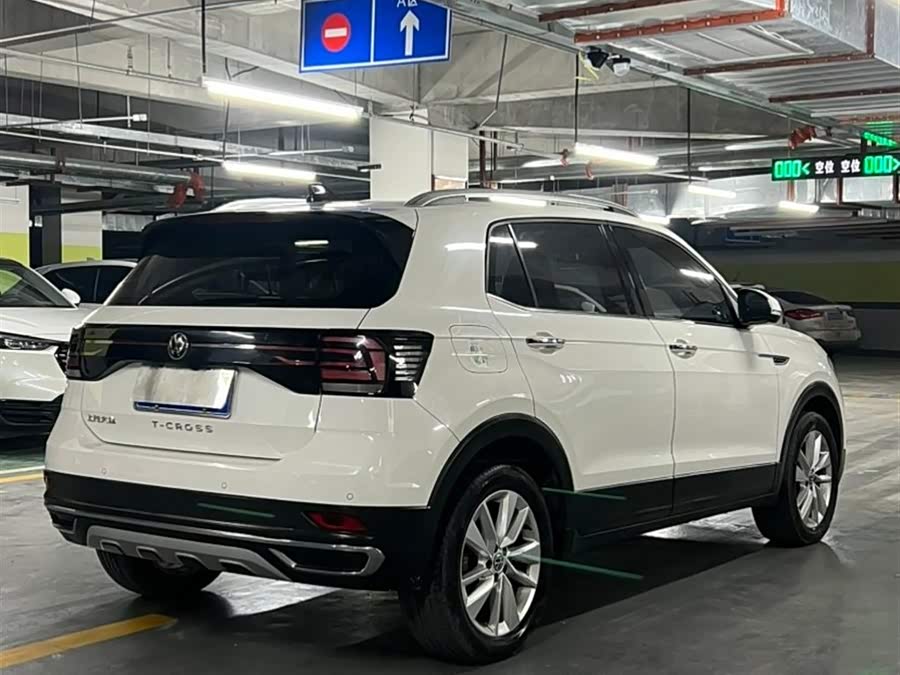 Volkswagen T-Cross 2020 #7 Volkswagen T-Cross 2020 car image #7