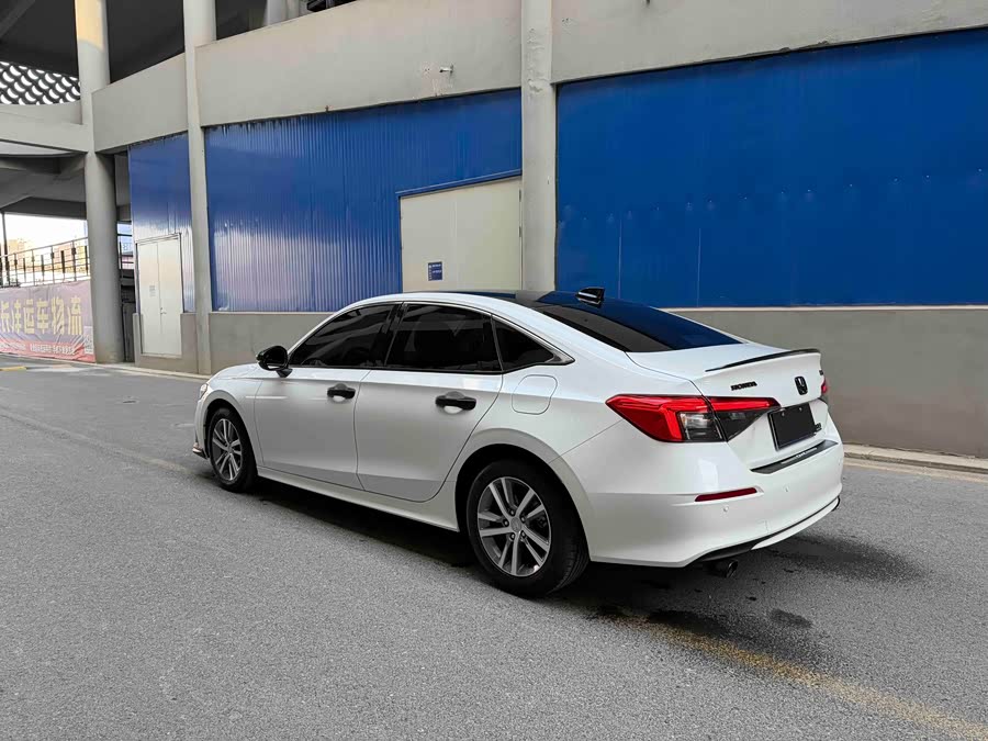 Honda Civic 2025 صورة سيارة #7