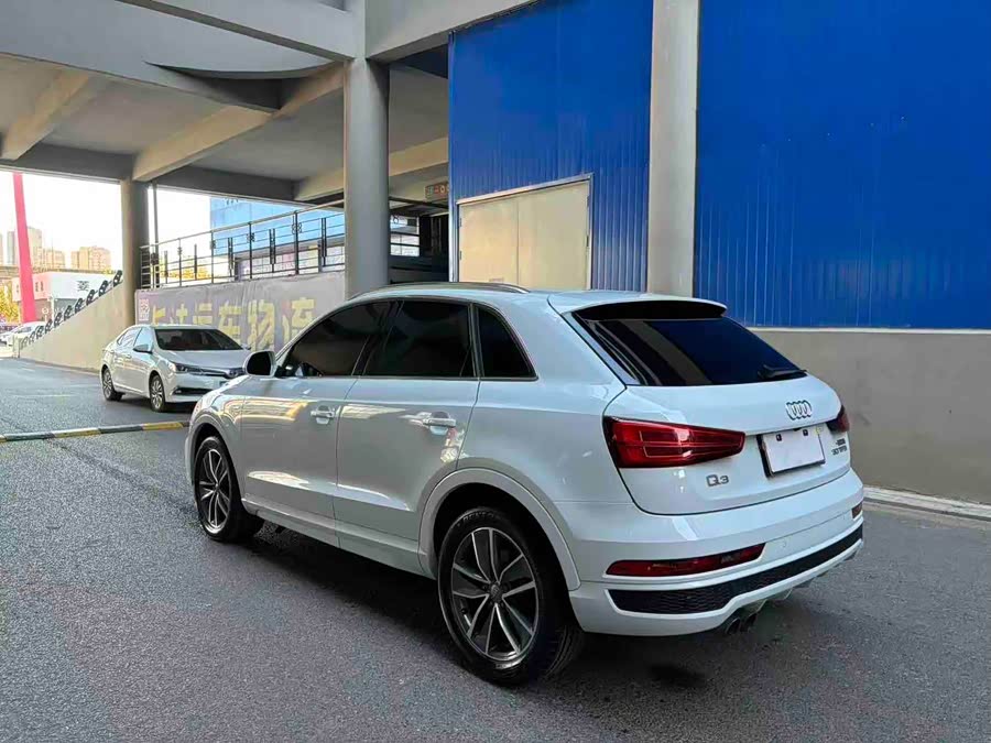 Audi Q3 2019 immagine di auto #7