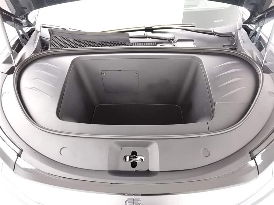 BYD Tang L 2025 immagine di auto #7