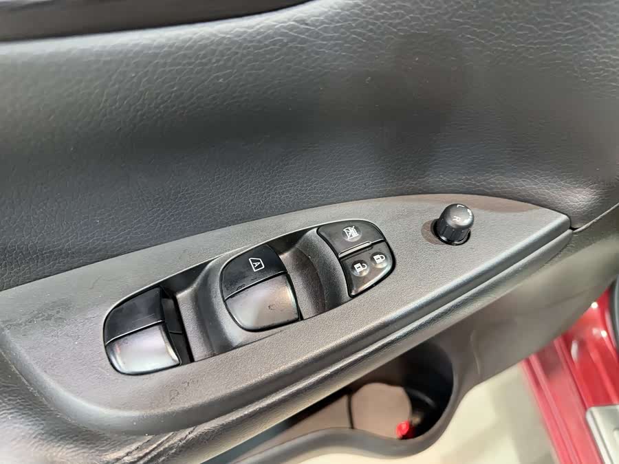 日产 骐达TIIDA 2015 汽车图片 #7