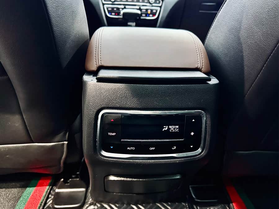 GAC Trumpchi GS8 2017 car image #7