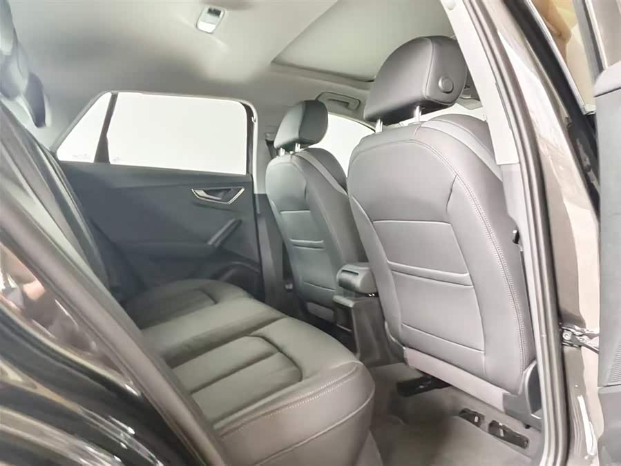 Audi Q2L 2024 imagem de carro #7