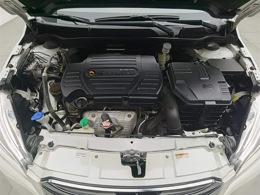 Suzuki S-Cross 2015 صورة سيارة #7