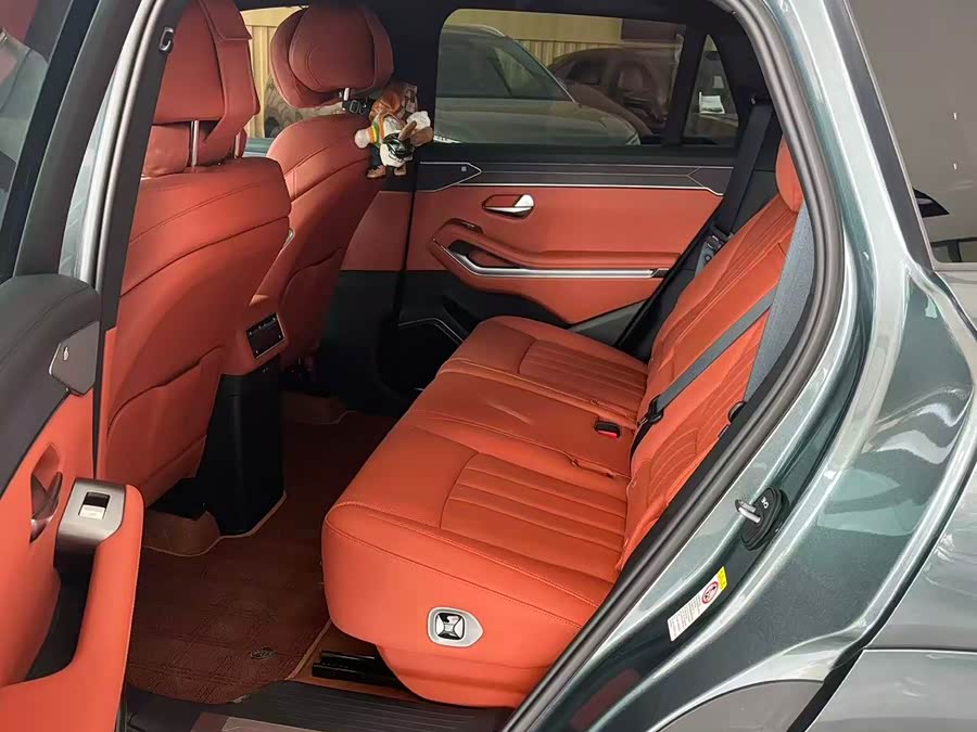 BYD Tang L 2025 immagine di auto #7