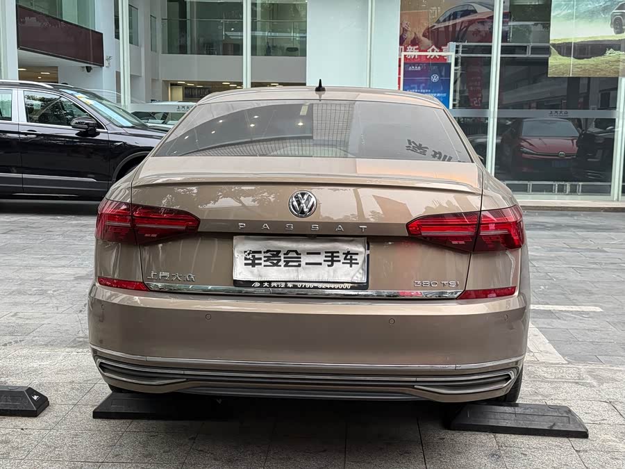 Volkswagen Passat 2018 car image #7