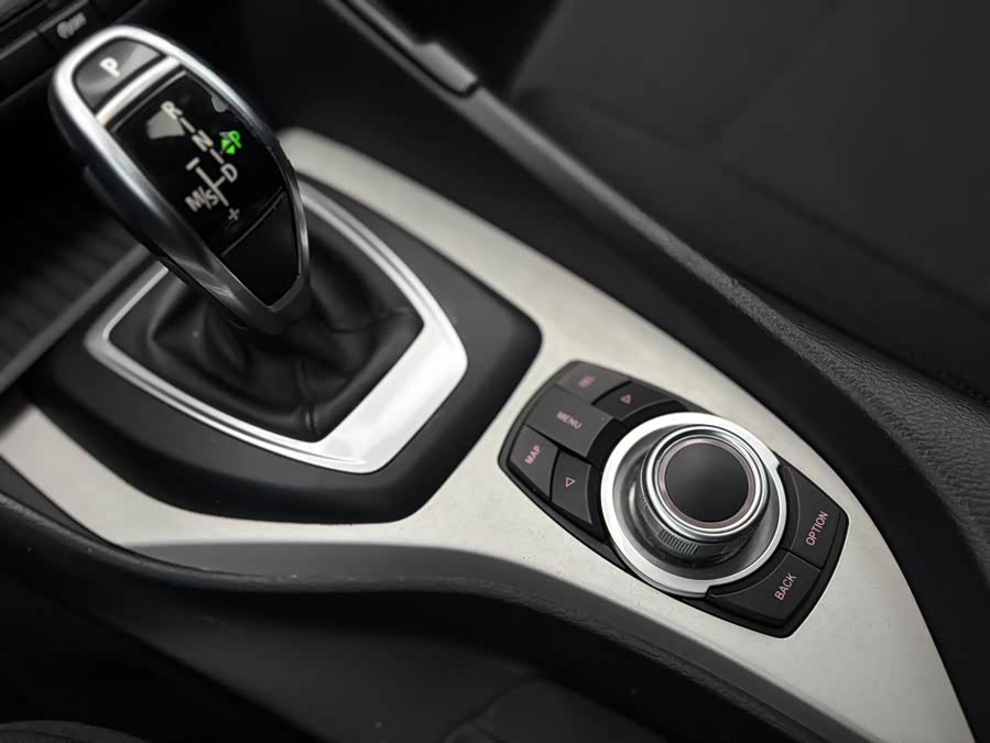 BMW X1 2015 car image #7