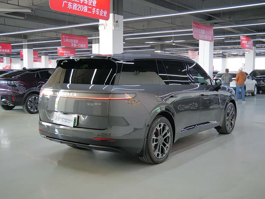 Lynk & Co 900 2025 #7 Lynk & Co 900 2025 car image #7