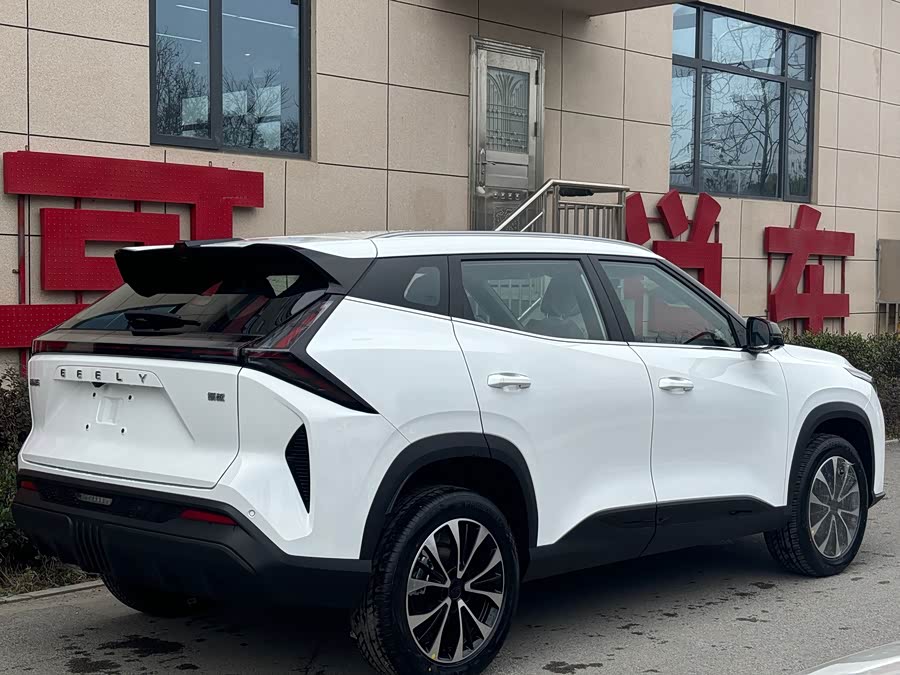 GEELY Boyue 2026 image de voiture #7
