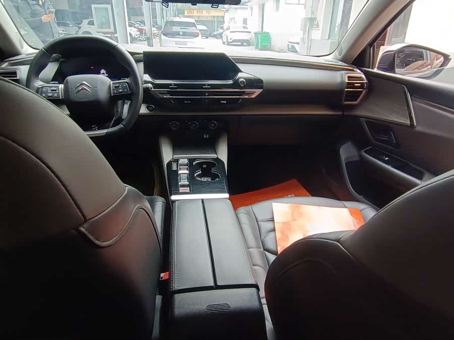 Citroen C5 X 2024 car image #7