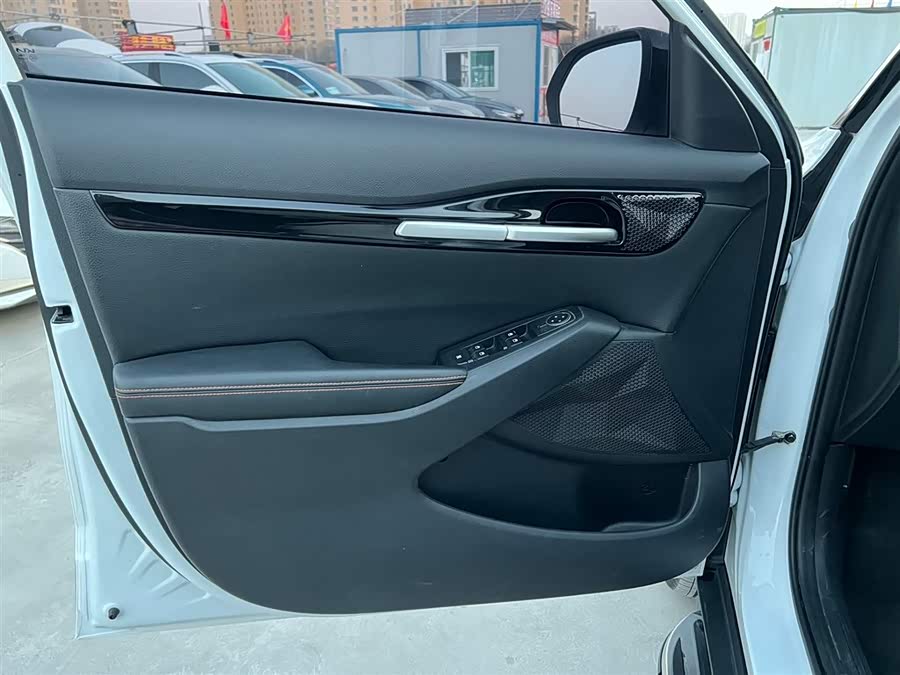 Kia Seltos 2023 imagen de coche #7