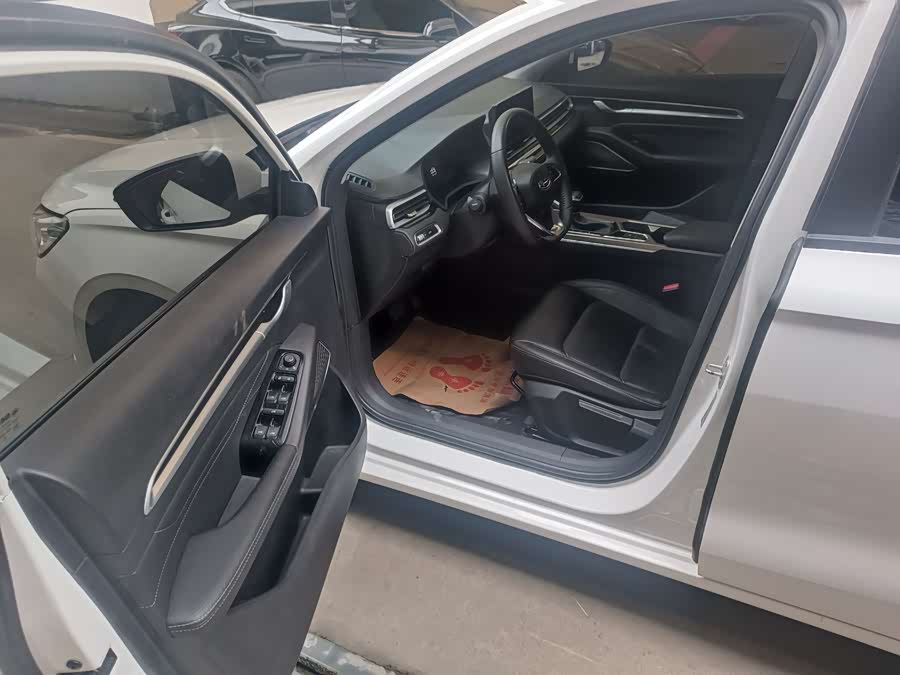 GEELY Emgrand 2022 #7 GEELY Emgrand 2022 car image #7