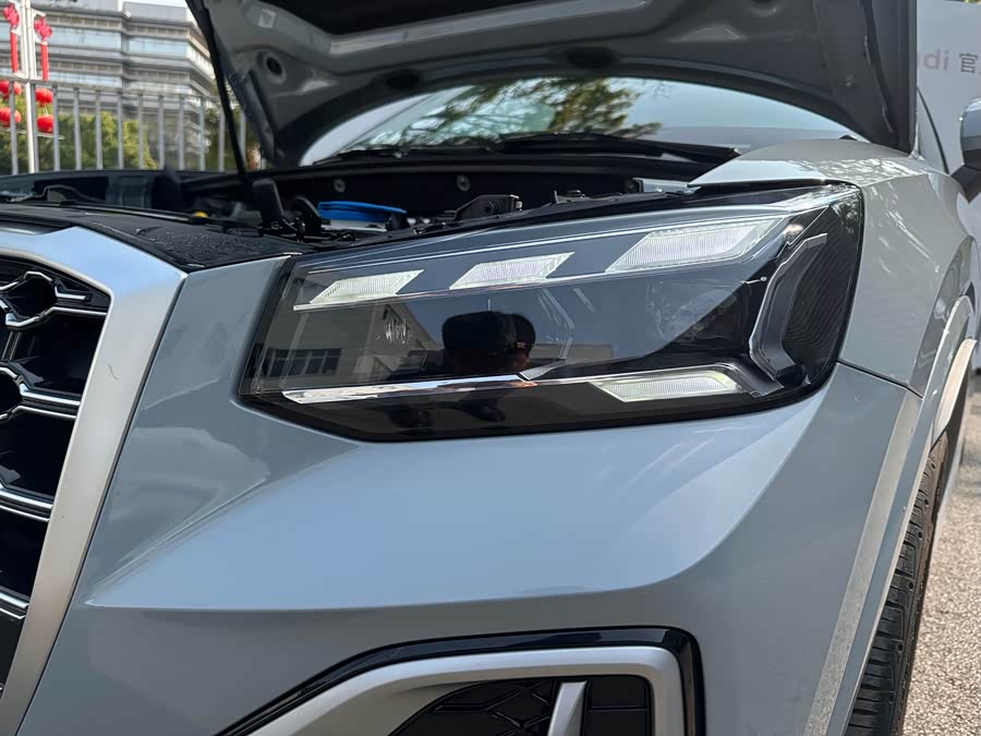 Audi Q2L 2024 car image #7