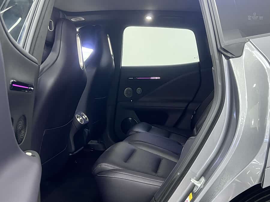 Avatr 07 2024 imagem de carro #7