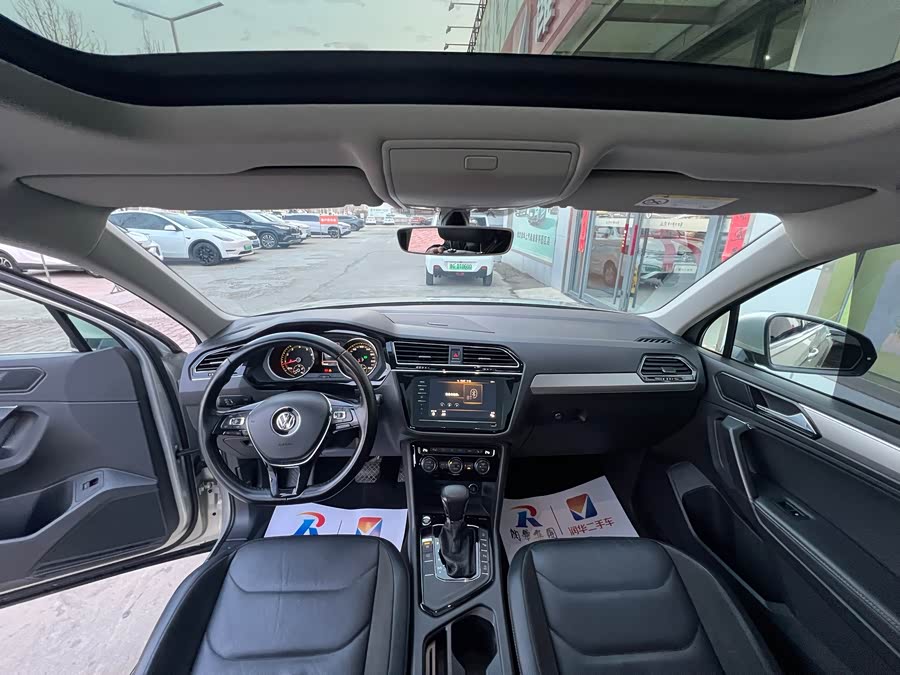 Volkswagen Tiguan L 2020 car image #7