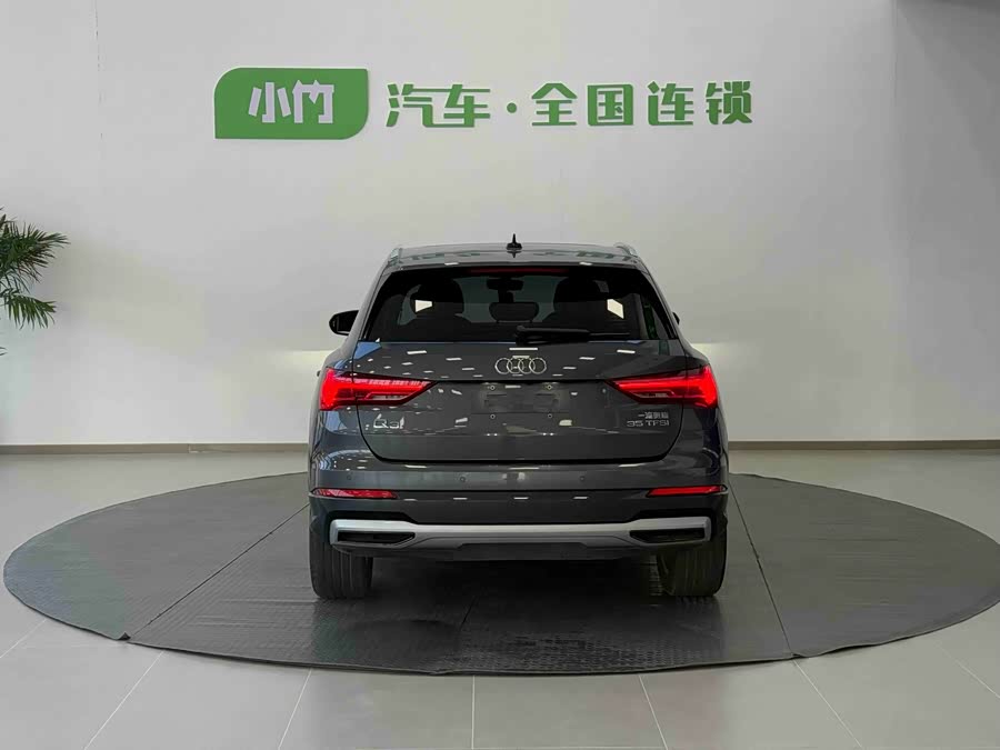 Audi Q3 2021 car image #7