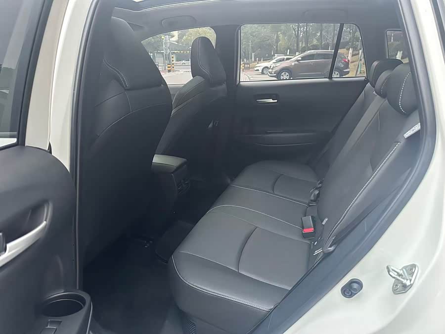 Toyota Frontlander 2023 car image #7