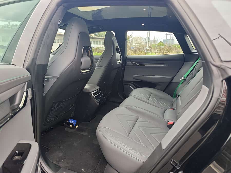 极氪 极氪001 2025 汽车图片 #7