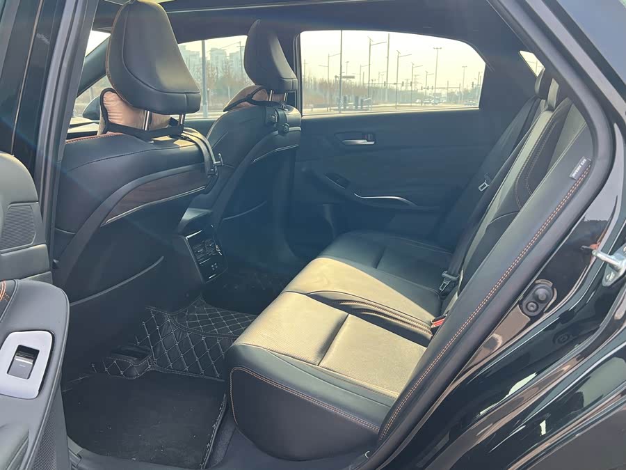 Toyota Avalon 2024 car image #7