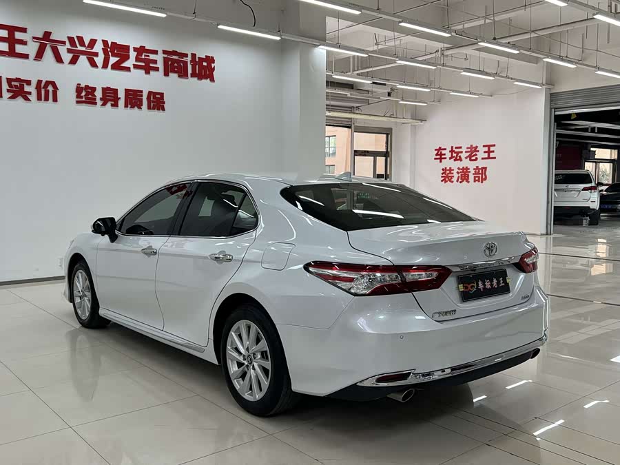 Toyota Camry 2023 car image #7