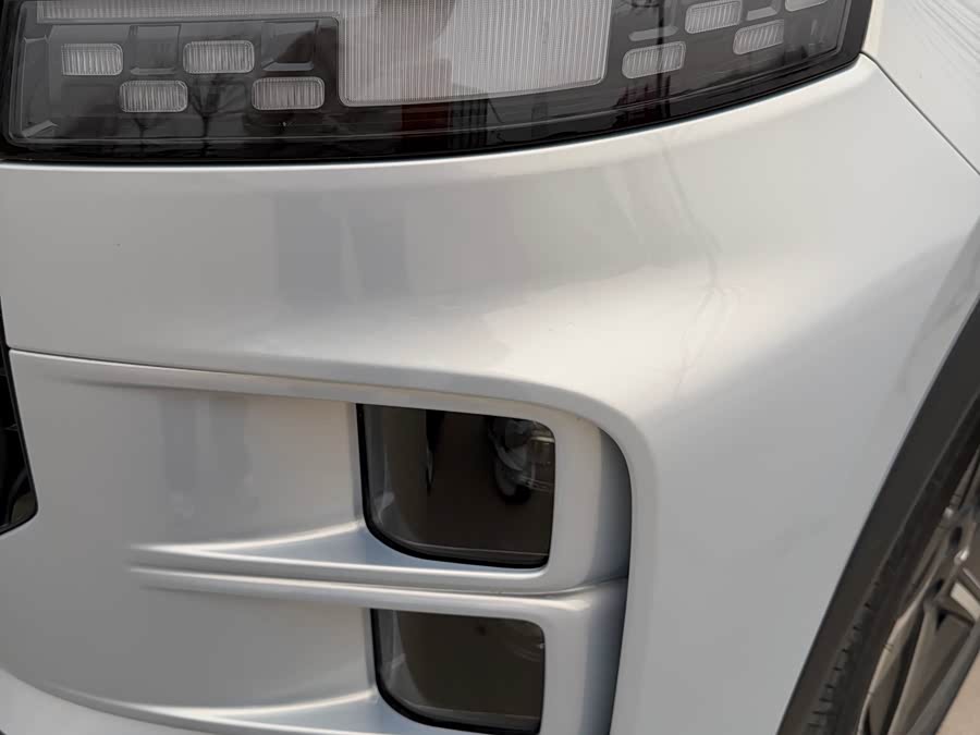 Exploration 06 C-DM 2024 car image #7